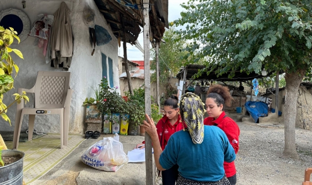 Dost Eli Ceyhan’ı Köşe Bucak Sarıyor