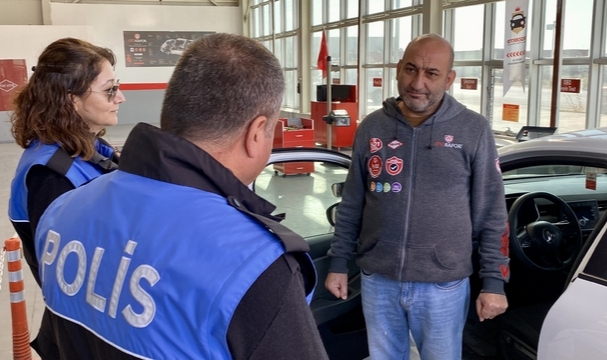 Esnafın Dikkati Sayesinde Dolandırılmaktan Kurtuldu