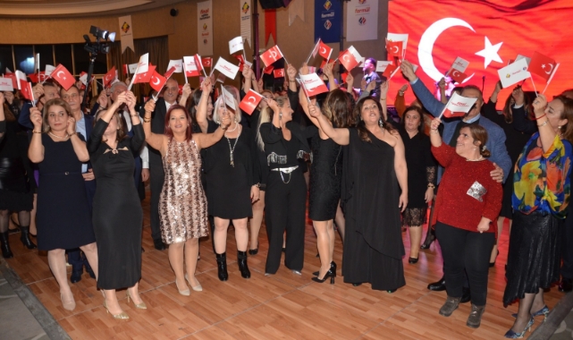 Final'den Muhteşem Öğretmenler Günü Balosu
