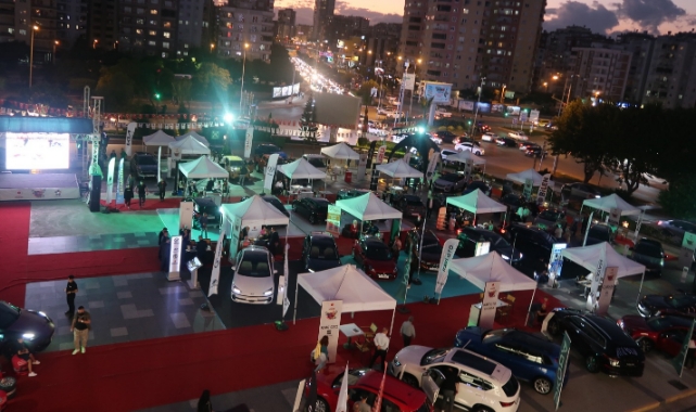 Geleceğin Otomobilleri, Eğlenceyle Buluşuyor