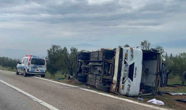İşçi Servisi Devrildi:2 Yaralı