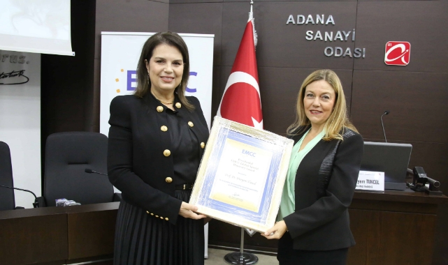 Rektör Tuncel’e Küresel Özel Onur Ödülü