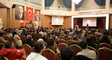 Yüreğir’de Ahmet Şerif İzgören Konferansına Yoğun İlgi