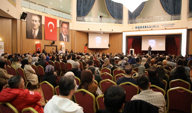 Yüreğir’de Ahmet Şerif İzgören Konferansına Yoğun İlgi