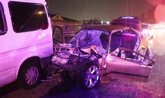 Zincirleme Trafik Kazası:1 Ölü,5 Yaralı