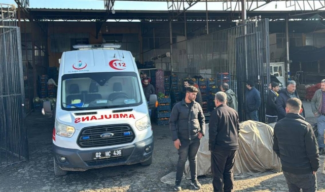16 Yaşındaki Genç Bıçaklanarak Öldürüldü