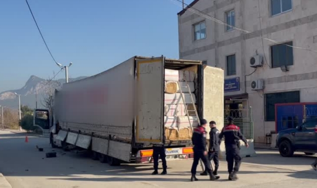 1900 Paket Kaçak Sigara Ele Geçirildi