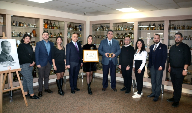 Adana Eczacı Odası ‘Altın Havan Ödülü’ne Layık Görüldü