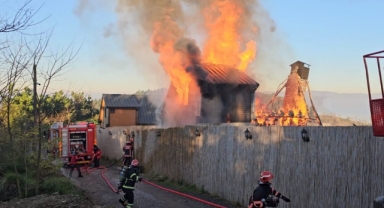 Bungalov Evde Korkutan Yangın