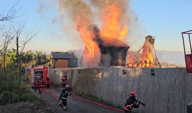 Bungalov Evde Korkutan Yangın
