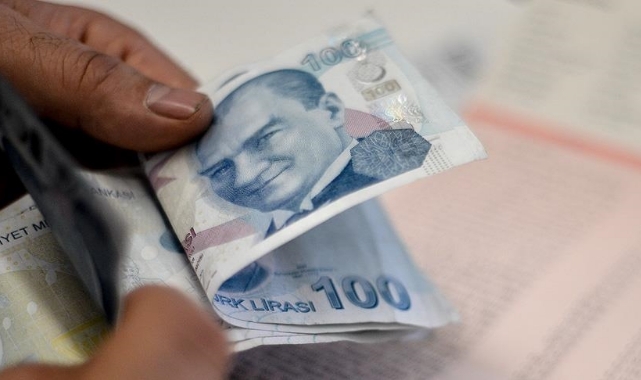 Çalışan Emeklilerin 5 Bin TL Ödeme Tarihi Belli Oldu!