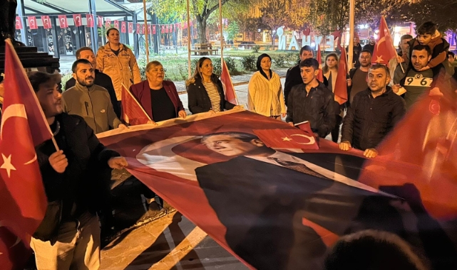 Ceyhan Sokakları ATATÜRK Sesleriyle İnledi
