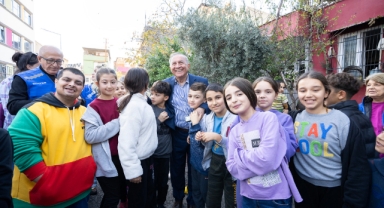 Denizli Mahallesi Başkan Akay’ı Bağrına Bastı