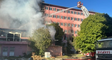 Eski Devlet Hastanesi Binasında Yangın Paniği