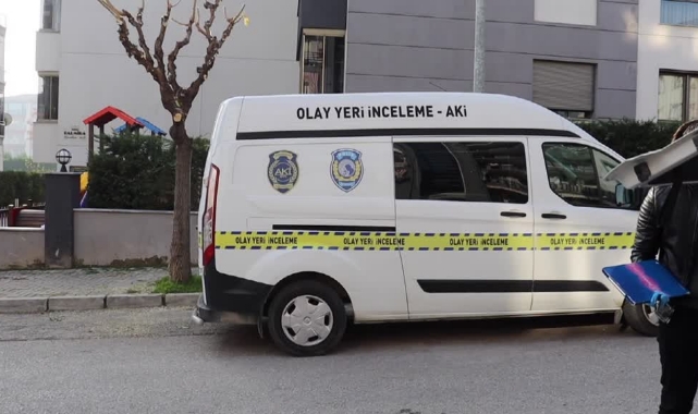 Evinde Ölü Bulundu