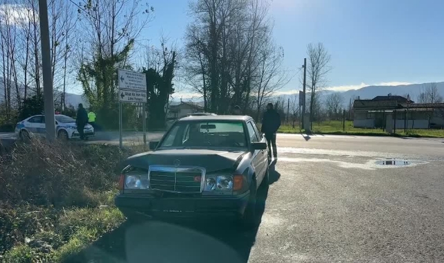 İki Otomobil Çarpıştı, 2 Yaralı