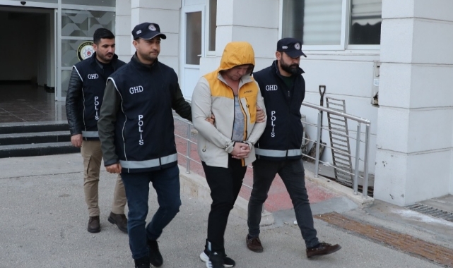 İnterpol'ün ''Difüzyon Mesajı" ile Aradığı Şüpheli Mersin'de Yakalandı