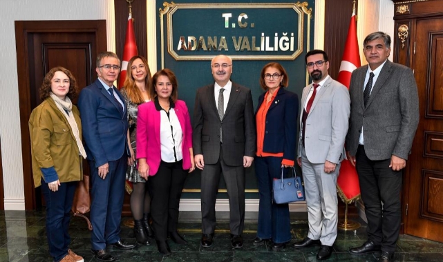 ''KADINLARA ŞİDDET KABUL EDİLEMEZ''