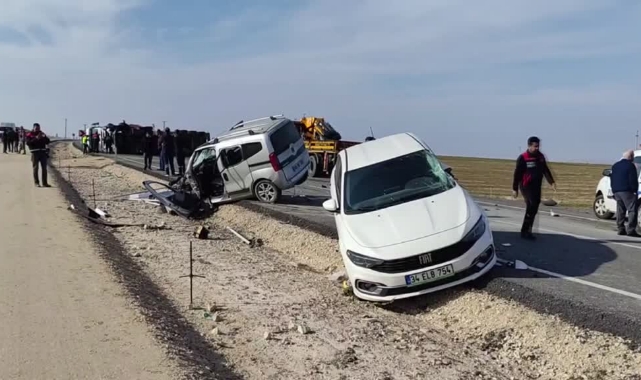 Kara Yolda Feci Kaza:1 Ölü,3 Yaralı