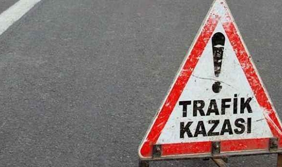 Kavşakta Feci Kaza:4 Yaralı