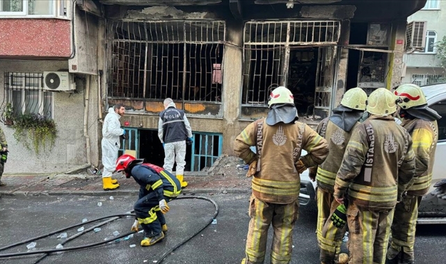 Mobilya Atölyesindeki Yangın Evlere Sıçradı:1 Ölü,5 Yaralı
