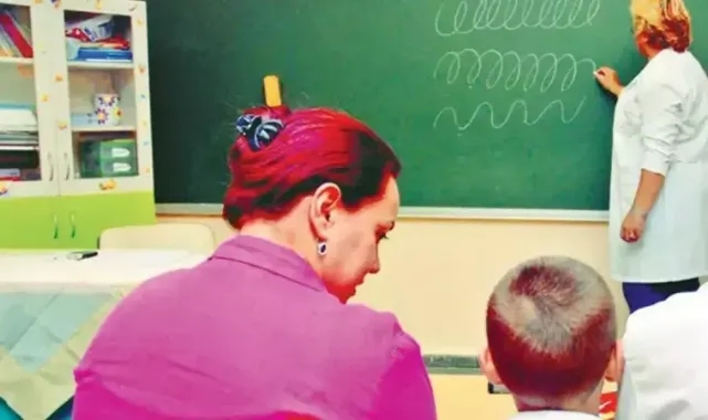 Okullardaki "Sınıf Annesi" Uygulaması Kaldırıldı