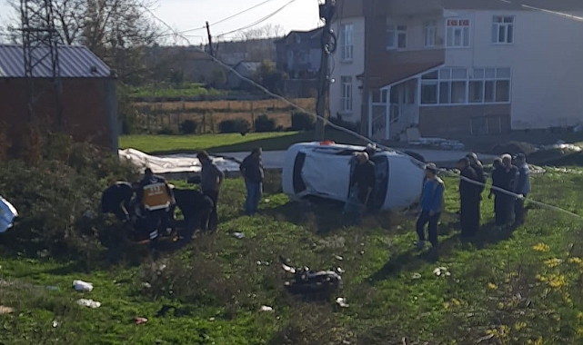 Otomobil Şarampole Devrildi