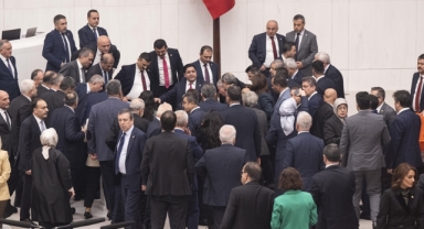 Saadet Partili Bitmez Kürsüde Fenalaştı