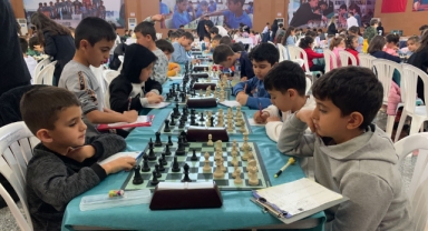 Sarıçam'da Satranç Rüzgârı