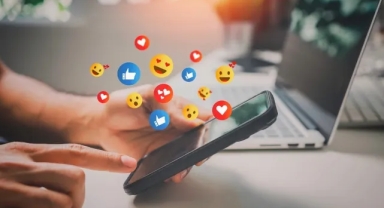 Sosyal Medya Manevi Hayatımızı Olumsuz Etkiliyor