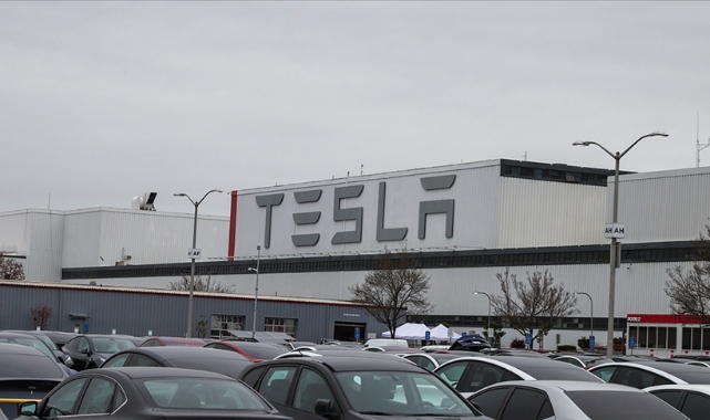 Tesla Fabrikasında "Arızalı Robot" Saldırısı
