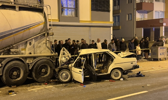 Yeni Bulvar'da Korkunç Kaza:1 Ölü,4 Yaralı