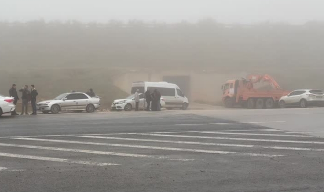 Yolcu Minibüsü Vinçle Çarpıştı:9 Yaralı