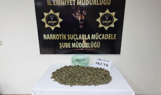 Yolcunun Çantasından Uyuşturucu Çıktı