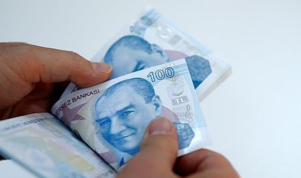 Zabıtalara Yakalan Dilencinin Üzerinden 9 Bin 62 Lira Çıktı
