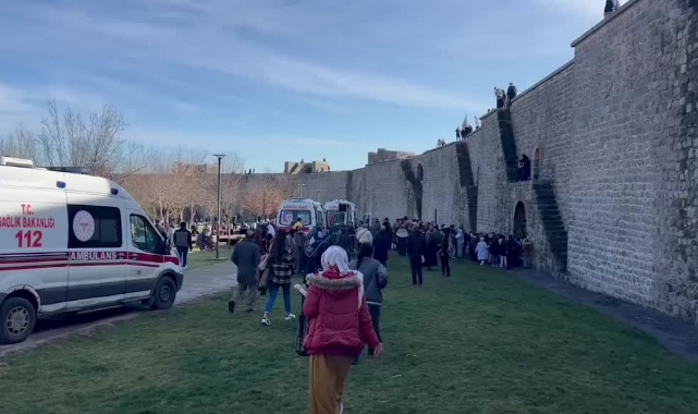 10 Yaşındaki Çocuk Tarihi Surlardan Düştü
