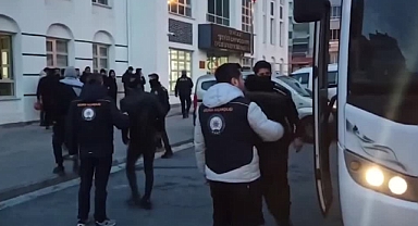 24 Düzensiz Göçmen Yakalandı