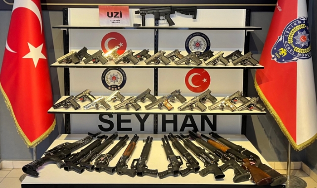 Adana Polisi Ruhsatsız Silahlara Geçit Vermiyor