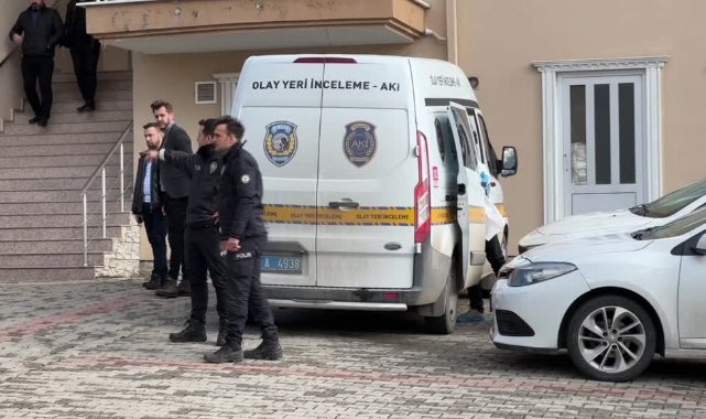 Aile Katliamı Yapıp İntihar Etti!