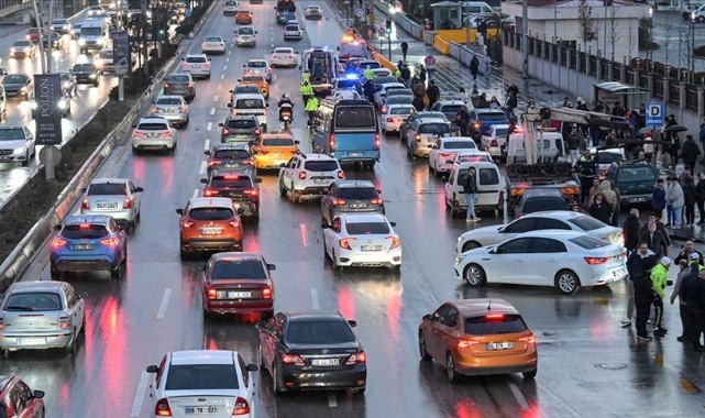 Başkentte Zincirleme Trafik Kazası