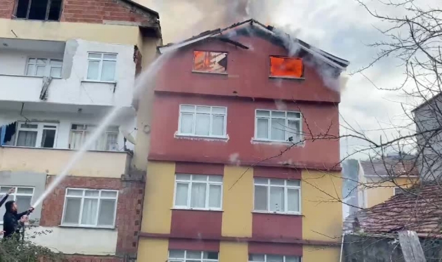 Çatı Katında Yangın Paniği