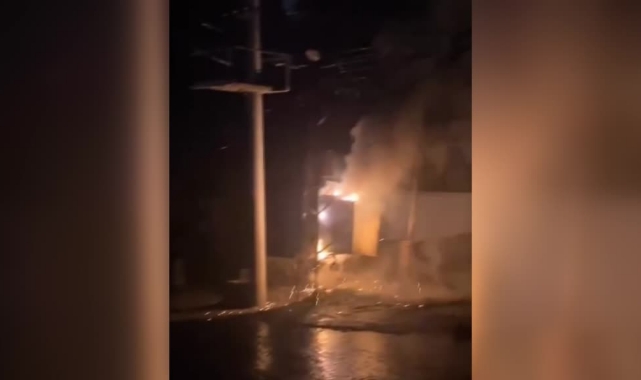 Elektrik Trafosunda Korkutan Yangın