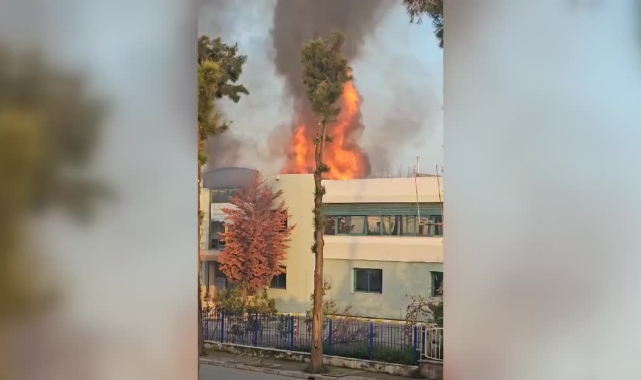 Kozmetik Ürünleri Deposunda Yangın
