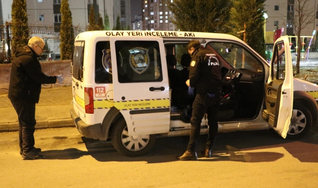 Küçük Çocuğun Oynadığı Tabanca Kazara Ateş Aldı