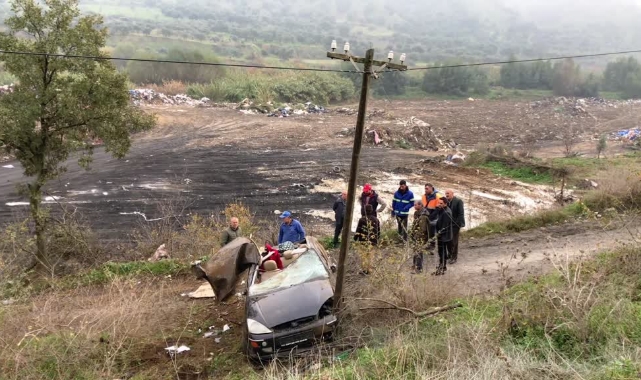 Otomobil Şarampole Devrildi