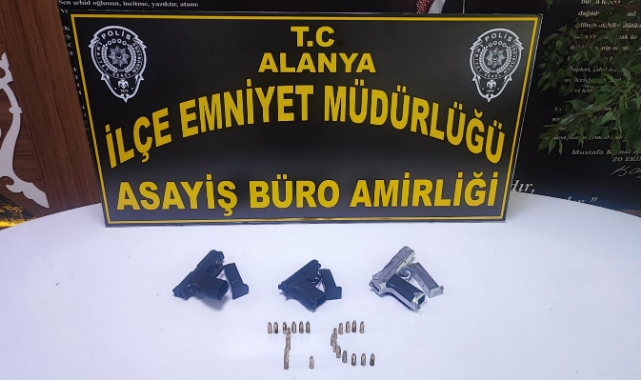 Otomobilden Silahla Dehşet Saçtılar