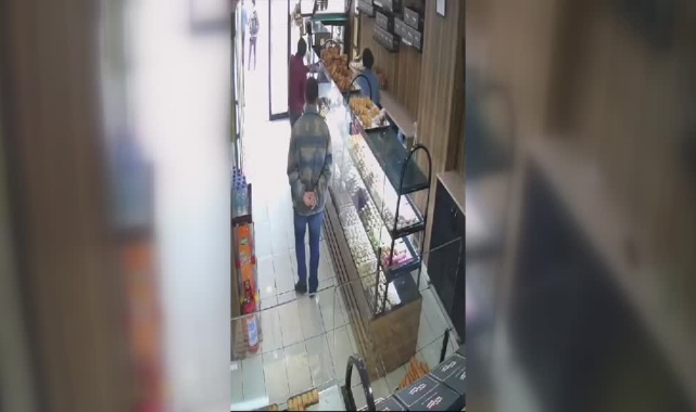 Sadaka Kutusunu Çaldı