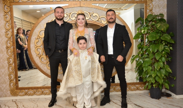 Şerzan Erkekliğe İlk Adımı Attı