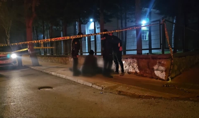 Yabancı Uyruklu Genç Yolda Öldü