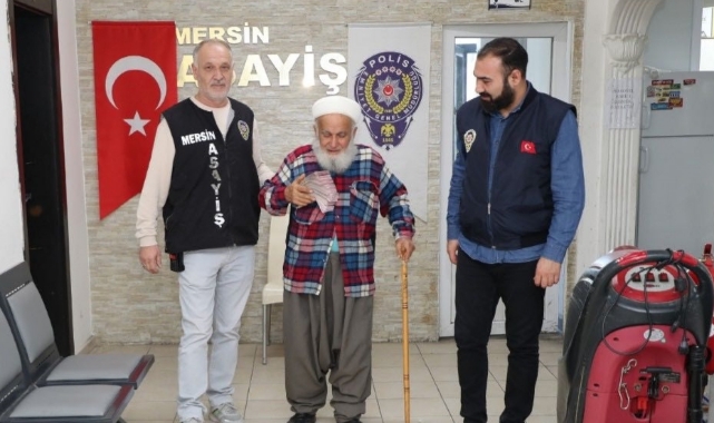 Yaşlı Adam Son Anda Dolandırılmaktan Kurtarıldı